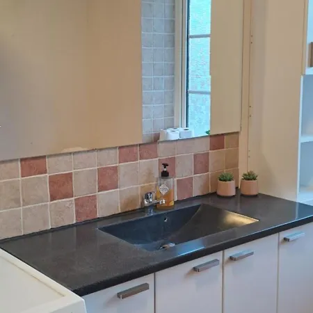 Homestay Nedlagt Gard I Naturen Med Ro Og Fred Og Samtidig Taet Pa Og Fiskeri Og Indkobsmuligheder *