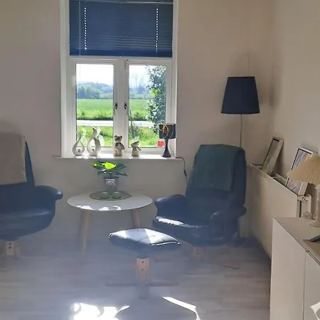 Nedlagt Gard I Naturen Med Ro Og Fred Og Samtidig Taet Pa Og Fiskeri Og Indkobsmuligheder Homestay