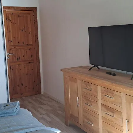 Nedlagt Gard I Naturen Med Ro Og Fred Og Samtidig Taet Pa Og Fiskeri Og Indkobsmuligheder Homestay Nordborg